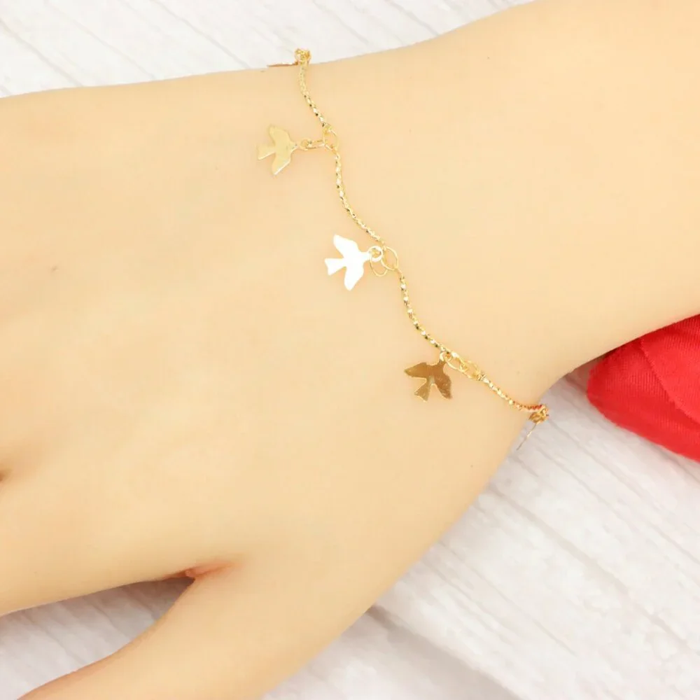 "Trendy Handmade Bracelet – A Thoughtful Gift for Girls & Women | UNVRC1032 - Picture 3 of 10
